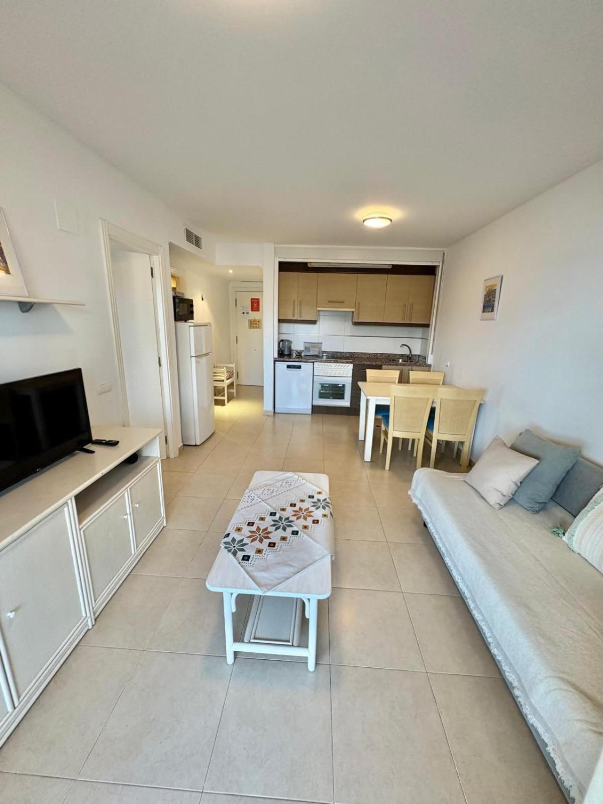 קלפה Apartment With Sea View Pool & Private Parking מראה חיצוני תמונה