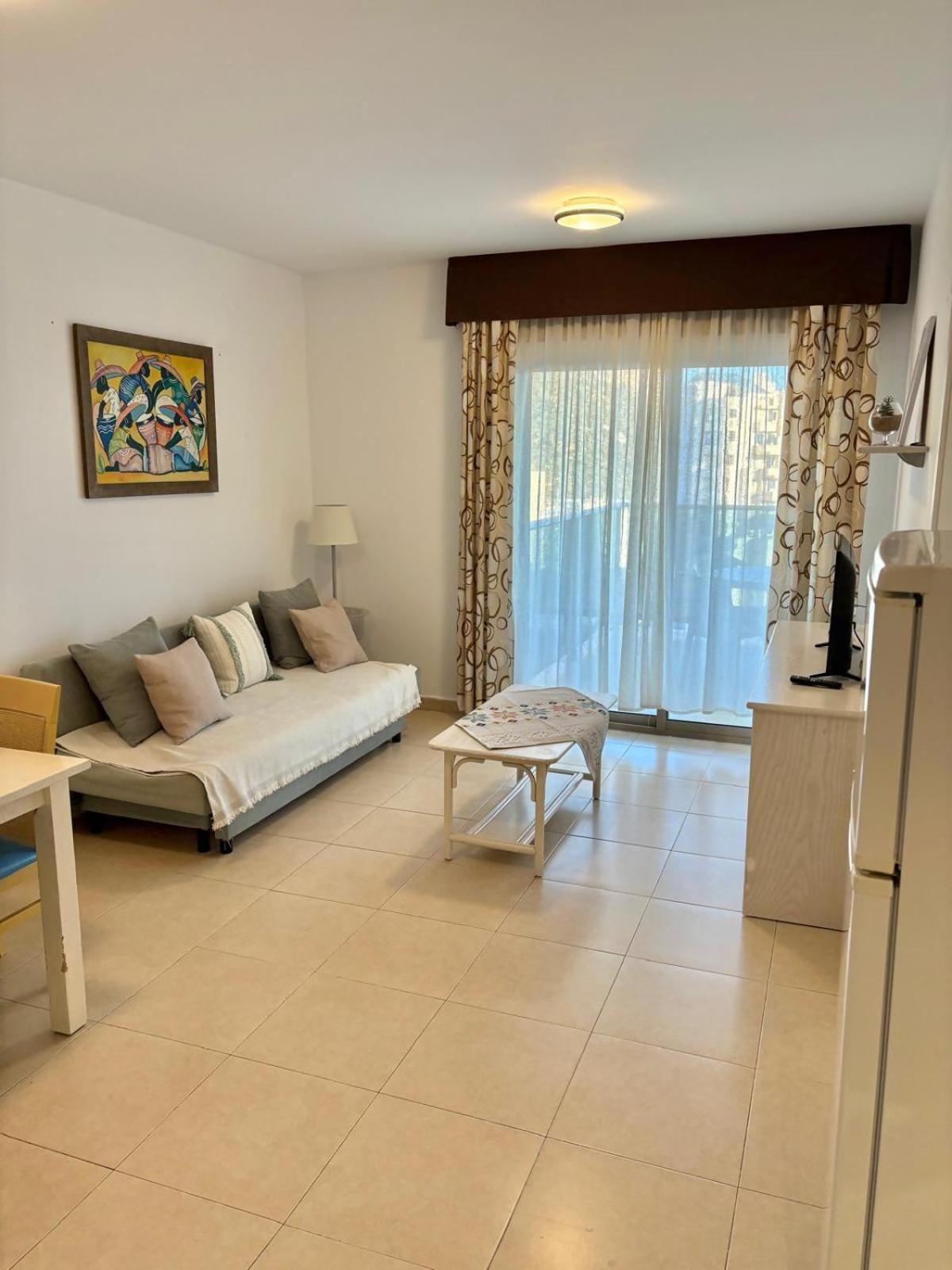 קלפה Apartment With Sea View Pool & Private Parking מראה חיצוני תמונה