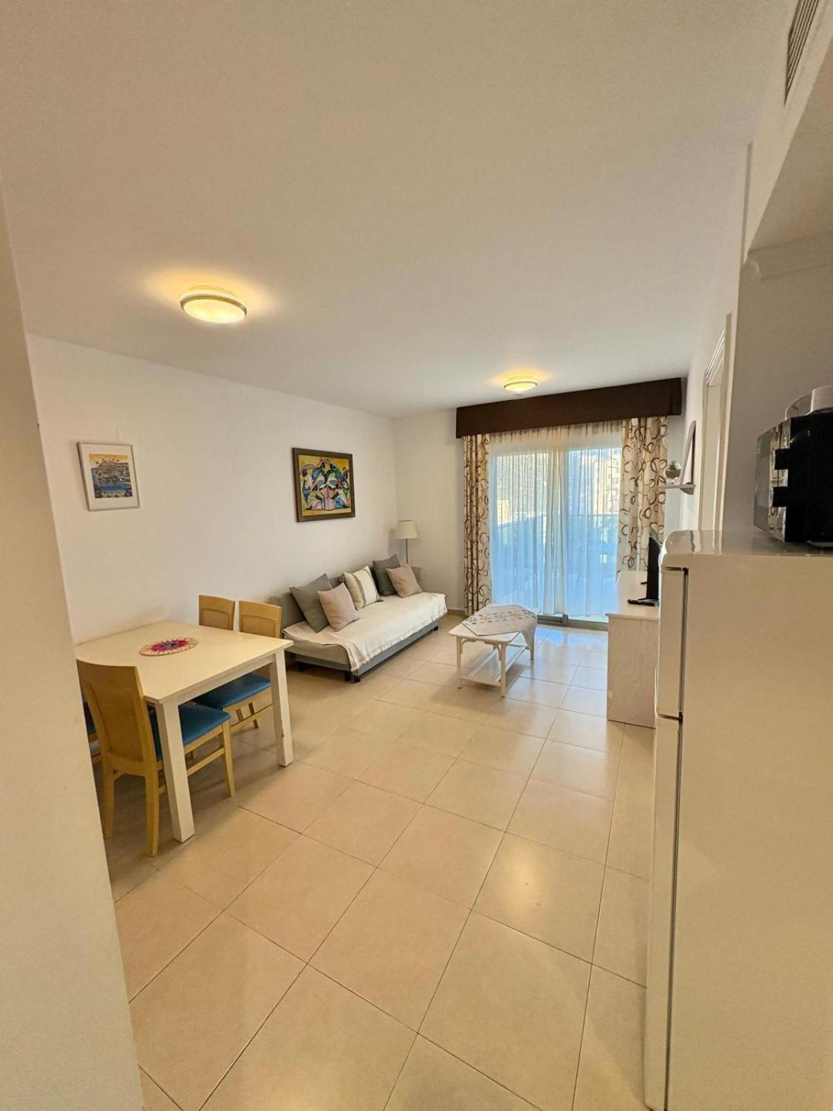 קלפה Apartment With Sea View Pool & Private Parking מראה חיצוני תמונה
